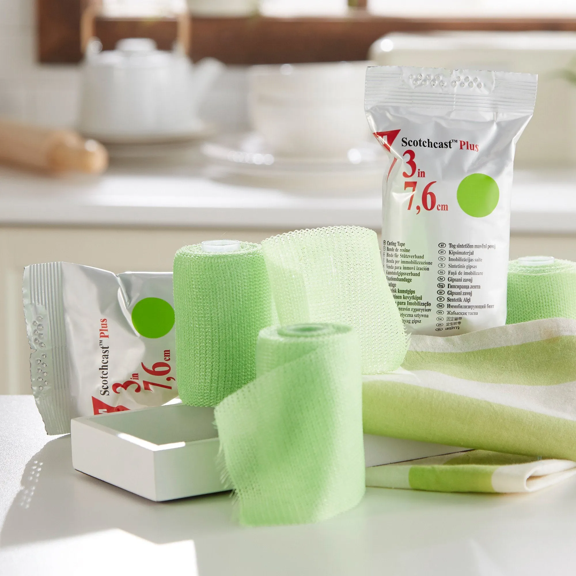 3M™ Scotchcast™ Plus Bright Green Cast Tape, 3 Inch x 4 Yard, 1 Case of 10