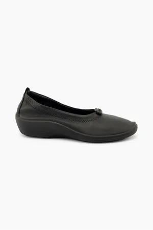 Arcopedico Cabrera Black Ballet Flat
