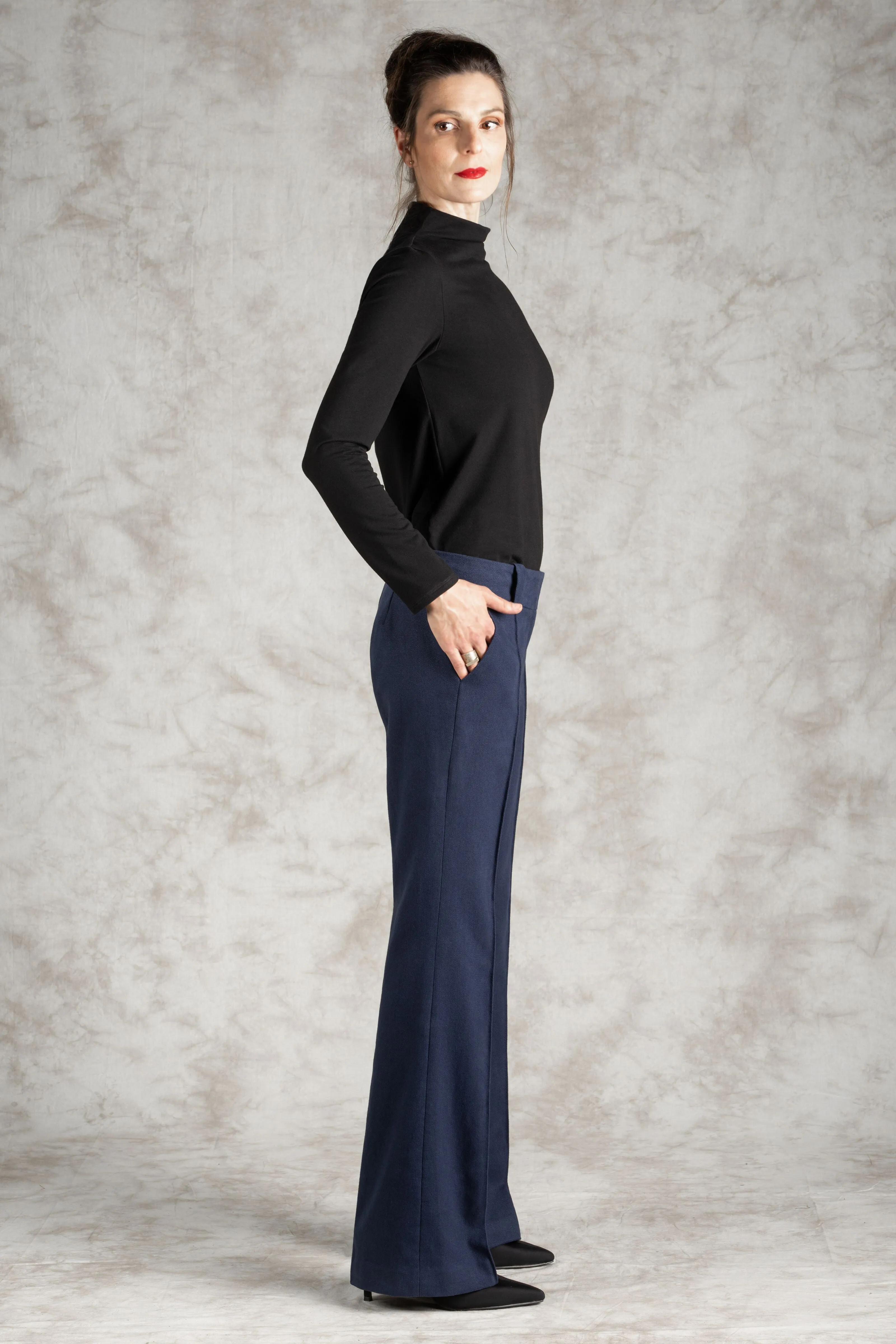 The Hemp/Wool Pin-Tuck Trouser